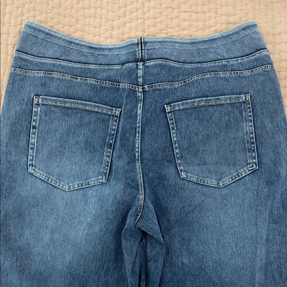 High-Rise Pull On Soft Jean - Picture 3 of 4